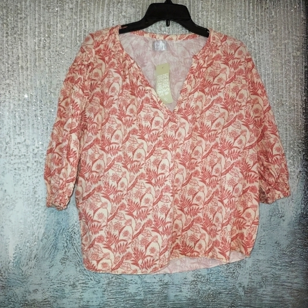 Heroes & Dreamers leaves print top